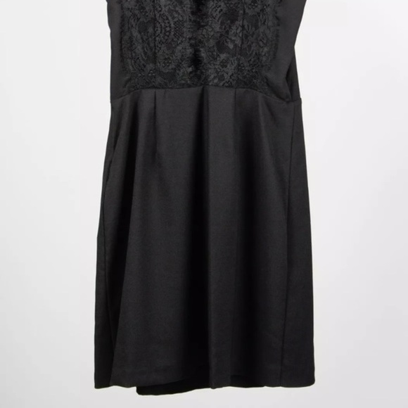 COPY - COPY - NWT Michael Kors Black Lace Sleeveless Midi dress - Picture 2 of 7
